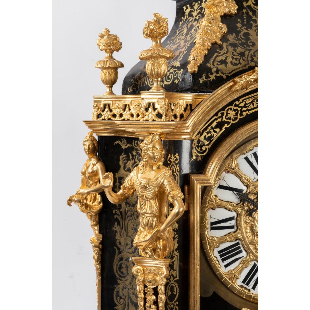 A FRENCH 19TH CENTURY NAPOLÉON III TORTOISESHELL, ORMULU AND BOULLE CARTEL. - Galerie Rosiers