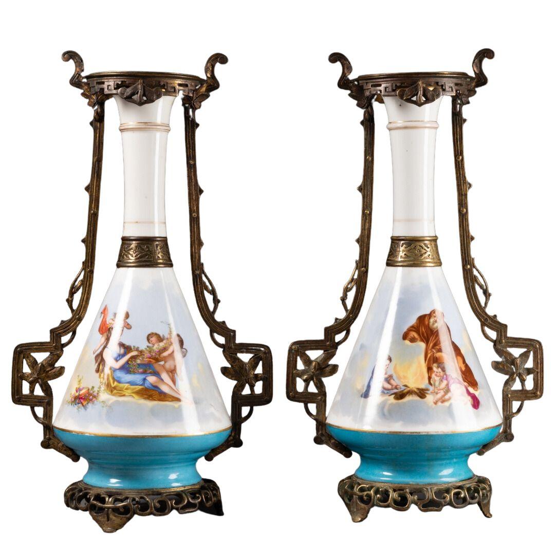 A PAIR OF FRENCH 19TH CENTURY NEO GREEK ST. OPALINE VASES. - Galerie Rosiers
